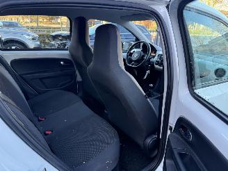 Volkswagen Up! 1.0 high up! BlueMotion picture 25