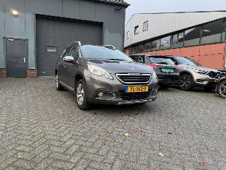 Peugeot 2008 1.2 PureTech Féline (SUV 5-dr.) picture 10