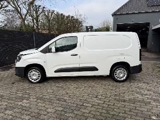 krockskadad bil bedrijf Opel Combo 1.5D L2H1 Edition (Bedrijfsauto 5-dr.) 2020/4
