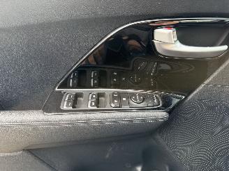 Kia Niro 1.6 GDi Hybrid ExecutiveLine (SUV 5-dr.) picture 17