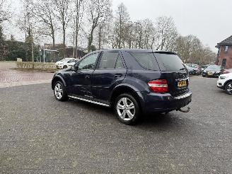 Mercedes ML 320 CDI  AUTOMAAT (SUV 5-dr.) picture 28