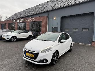 Unfallwagen Peugeot 208 1.2 PureTech Active PANORAMADAK  (Hatchback 5-dr.) 2018/11