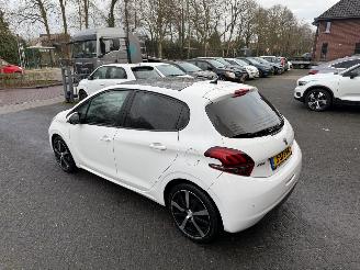 Peugeot 208 1.2 PureTech Active PANORAMADAK  (Hatchback 5-dr.) picture 11