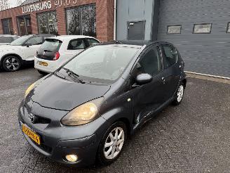 Toyota Aygo 1.0-12V Comfort (Hatchback 5-dr.) picture 25