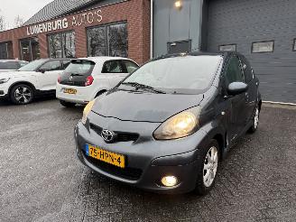 uszkodzony samochody osobowe Toyota Aygo 1.0-12V Comfort (Hatchback 5-dr.) 2009/1