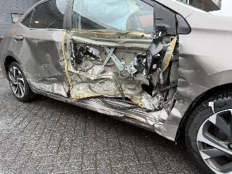 Toyota Corolla SEDAN 1.6 picture 13