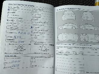 Volkswagen Golf 1.6 TDI Highline BlueMotion picture 29