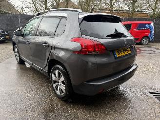 Peugeot 2008 1.2 PureTech Style (SUV 5-dr.) picture 3