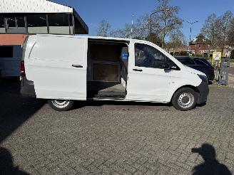 Mercedes Vito 110 CDI Lang (Bedrijfsauto 4-dr.) picture 13