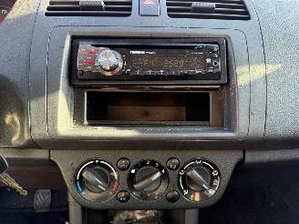 Suzuki Swift 1.3 Comfort (Hatchback 5-dr.) picture 15