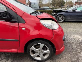 Peugeot 107 1.0-12V XR AIRCO  (Hatchback 3-dr.) picture 24