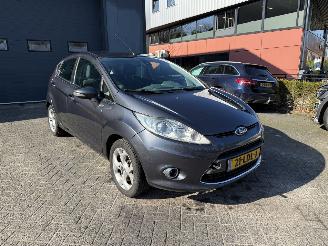 Ford Fiesta 1.25 Titanium (Hatchback 5-dr.) picture 6