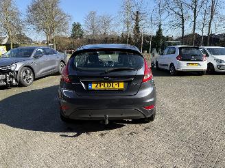 Ford Fiesta 1.25 Titanium (Hatchback 5-dr.) picture 4