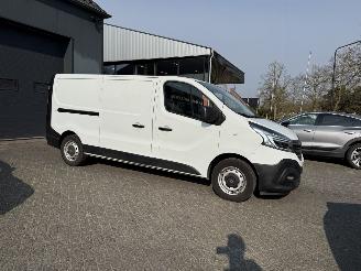 Renault Trafic 2.0 dCi 120 T30 L2H1 Comfort picture 27