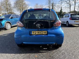 Toyota Aygo 1.0-12V Dynamic Blue (Hatchback 3-dr.) picture 2