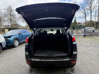 Peugeot 5008 1.2 PureTech Allure (SUV 5-dr.) picture 11