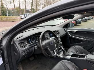Volvo V-60 2.4 D6 Twin Engine R-Design picture 19