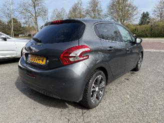 Peugeot 208 1.4 VTi Griffe (Hatchback 5-dr.) picture 5