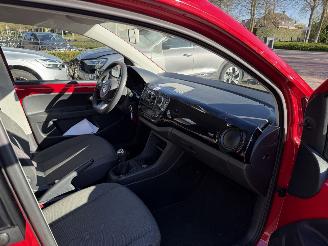 Volkswagen Up! 1.0 move up! BlueMotion picture 16