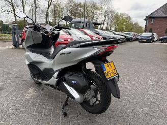 Honda PCX 125 ABS picture 3