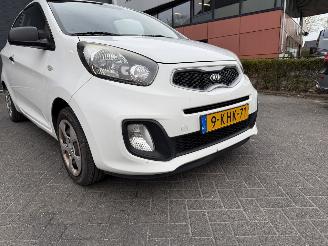 Kia Picanto 1.0 CVVT ISG (Hatchback 3-dr.) picture 23