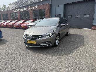 Opel Astra 1.4 Business+ picture 1