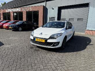 krockskadad bil auto Renault Mégane 1.5 dCi Bose PANORAMADAK 2012/12