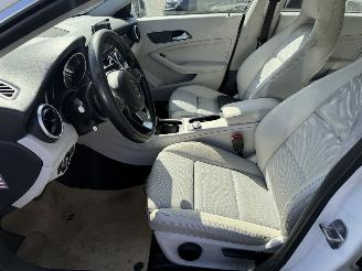 Mercedes Cla-klasse 180 Ambition (Sedan 4-dr.) picture 19
