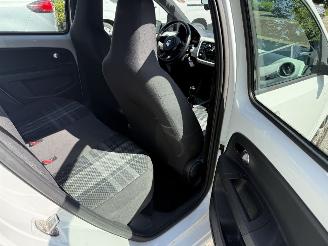 Volkswagen Up! 1.0 high up! BlueMotion BENZINE-AARDGAS picture 11