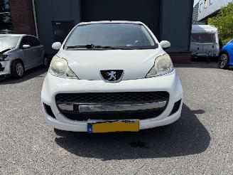 Peugeot 107 1.0-12V XS (Hatchback 5-dr.) picture 10