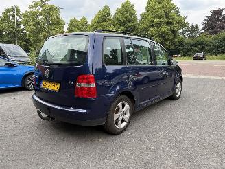 Volkswagen Touran 1.6-16V FSI Business (MPV 5-dr.) picture 5