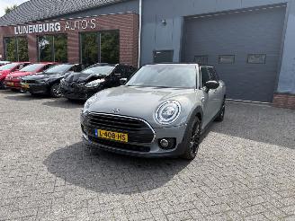 uszkodzony samochody osobowe Mini Clubman 1.5 Cooper Business Edition 2021/6