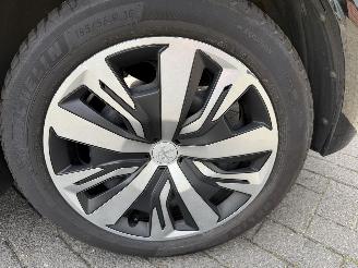 Peugeot 208 1.2 PureTech Active (Hatchback 5-dr.) picture 24
