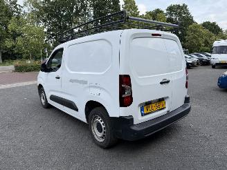 Peugeot Partner 1.5 BlueHDI Premium picture 3