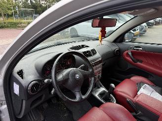 Alfa Romeo 147 1.6 T.Spark Veloce Progression picture 15