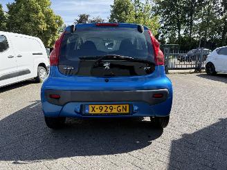 Peugeot 107 1.0-12V XS (Hatchback 5-dr.) picture 4