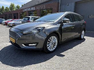 Coche accidentado Ford Focus 1.5 Titanium (Stationwagen 5-dr.) 2016/3