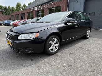 Unfallwagen Volvo V-70 1.6 T4 Limited Edition AUTOMAAT LEER  (Stationwagen 5-dr.) 2011/9