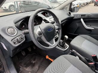 Ford Fiesta 1.25 Champion (Hatchback 5-dr.) picture 21