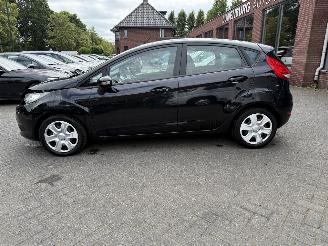 Ford Fiesta 1.25 Champion (Hatchback 5-dr.) picture 2