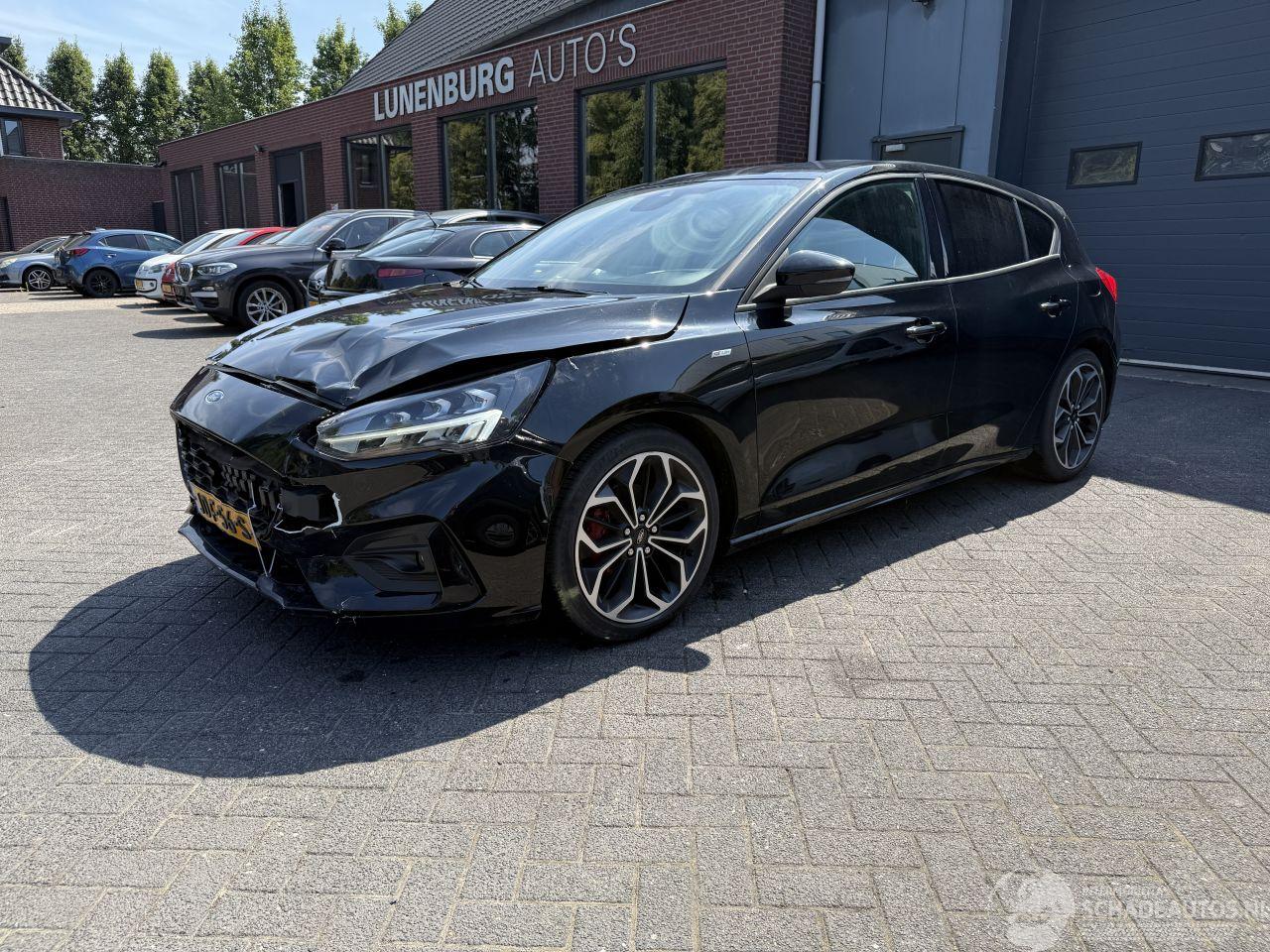 Ford Focus 1.0 EcoBoost AUTOMAAT  ST-LINE  Titanium Business