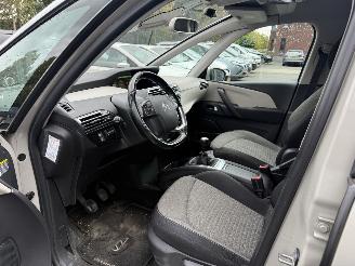 Citroën C4-picasso Grand  1.2 PureTech (MPV 5-dr.) picture 19