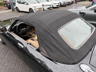 Jaguar Xjs 5.3 V12 Convertible (Cabrio softtop 2-dr.) picture 32