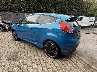 Damaged car Ford Fiesta 1.0 EcoBoost Titanium (Hatchback 3-dr.) 2013/10