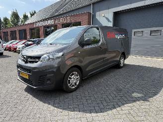 krockskadad bil bedrijf Opel Vivaro 1.5 CDTI L3H1 Edition (Bedrijfsauto 5-dr.) 2022/8