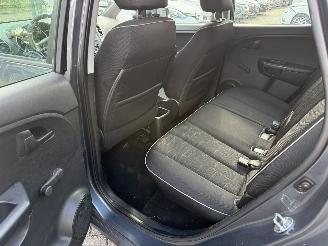 Kia Venga 1.6 CVVT Comfort Pack  AUTOMAAT  (MPV 5-dr.) picture 19