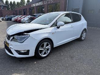 Vaurioauto  passenger cars Seat Ibiza 1.0 EcoTSI FR Connect (Hatchback 5-dr.) 2015/11