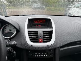 Peugeot 207 1.4 VTi Cool \'n Blue (Hatchback 5-dr.) picture 20