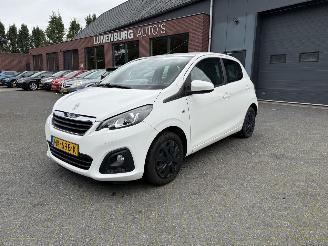 uszkodzony samochody osobowe Peugeot 108 1.0 e-VTi Blue Lion (Hatchback 5-dr.) 2017/3