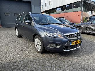 Coche accidentado Ford Focus 1.8 Limited (Stationwagen 5-dr.) 2010/1